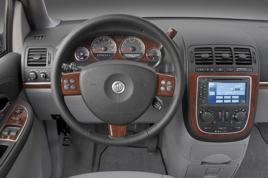 Торпедо Buick Terraza CXL 2004 года  (фото 5 из 35)